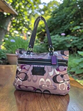 Coach Poppy Daisy Optic Signature Tote. NWOT